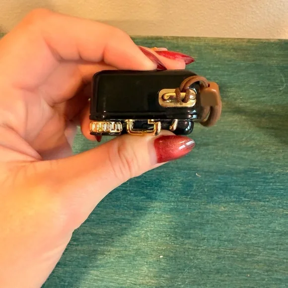 Muzen Audio Black & Gold Mini Bluetooth Speaker - Picture 5 of 6